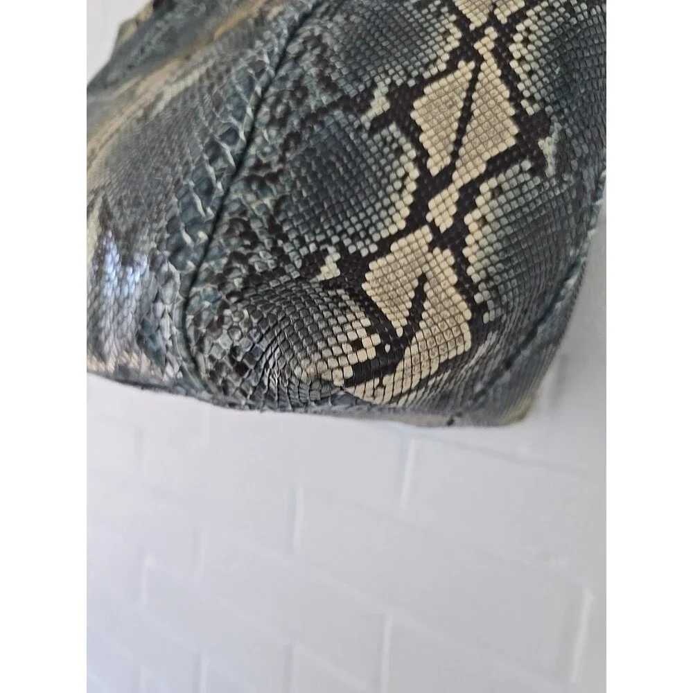 Cashhimi snakeskin shoulder